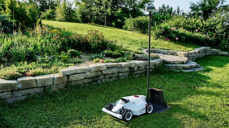 Mammotion LUBA 2 1000 awd : Robot tondeuse sans fil périphérique ( livraison janvier février 2025 )